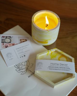 Už máš doma svou svíčku od @peonique.cz 😍 #kavarna #budnavetvi #kavarnavetev #svicky